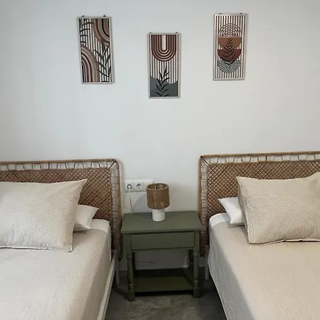 Con Piscina Y Vistas -