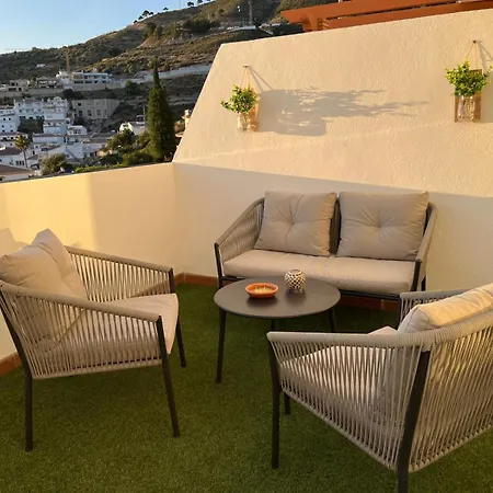 Con Piscina Y Vistas - Apartment